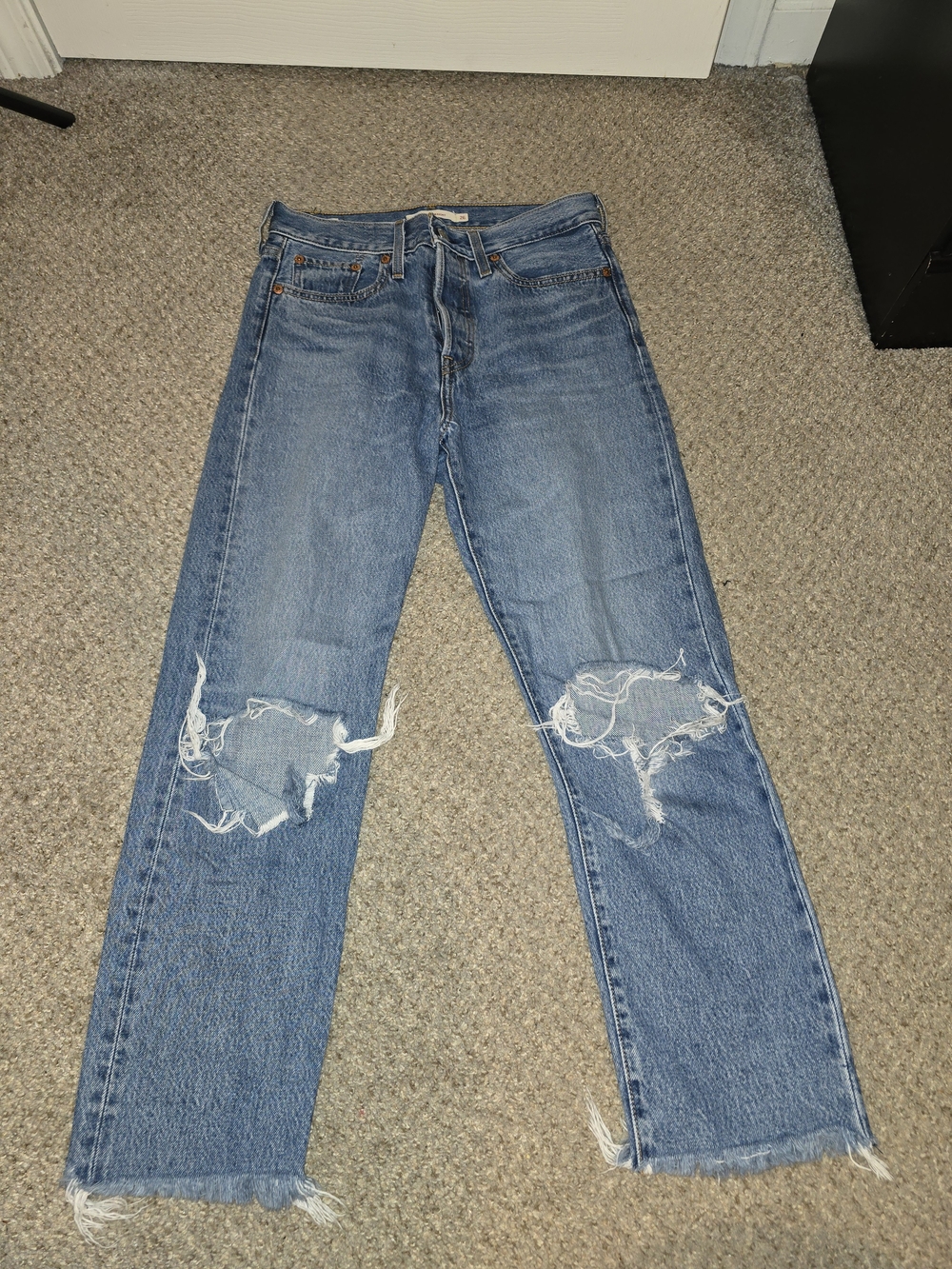 Levi's Womens Wedgie Straight Leg Distressed Knee Jeans Size 26